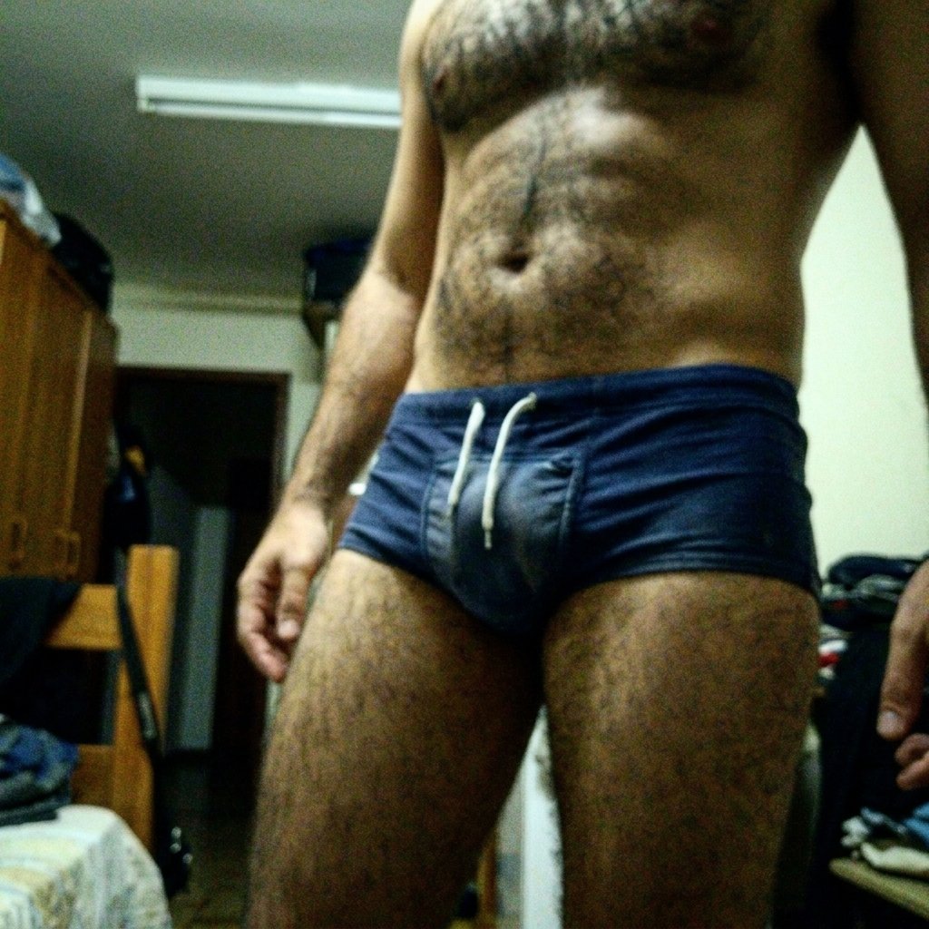 Sunga Slip Azul Marinho Muito Usada Hairy