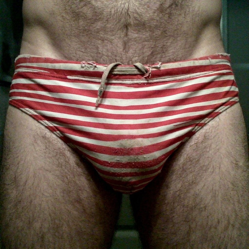 Sunga Slip Listrada Vermelha e Branca Hairy